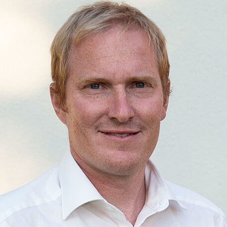 Dr. Thomas Schamm